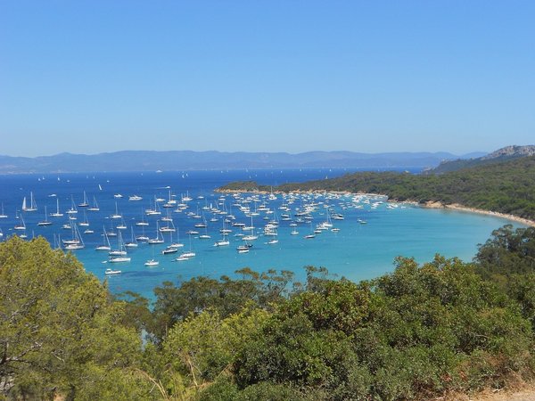 Les plages de porquerolles : un paradis à explorer !